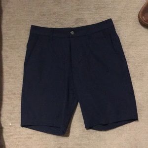 Lululemon commission shorts 9”